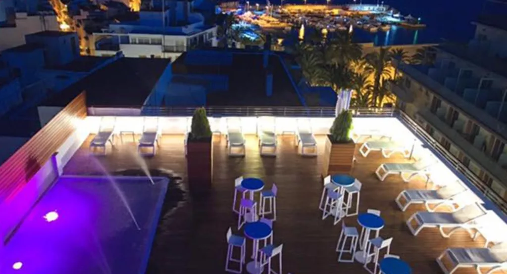 hotel voramar rooftop bar